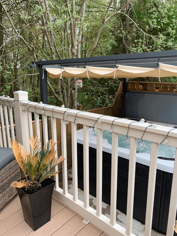 Percy Wood Lodge With Hot Tub Near Alnwick Swarland Exterior foto