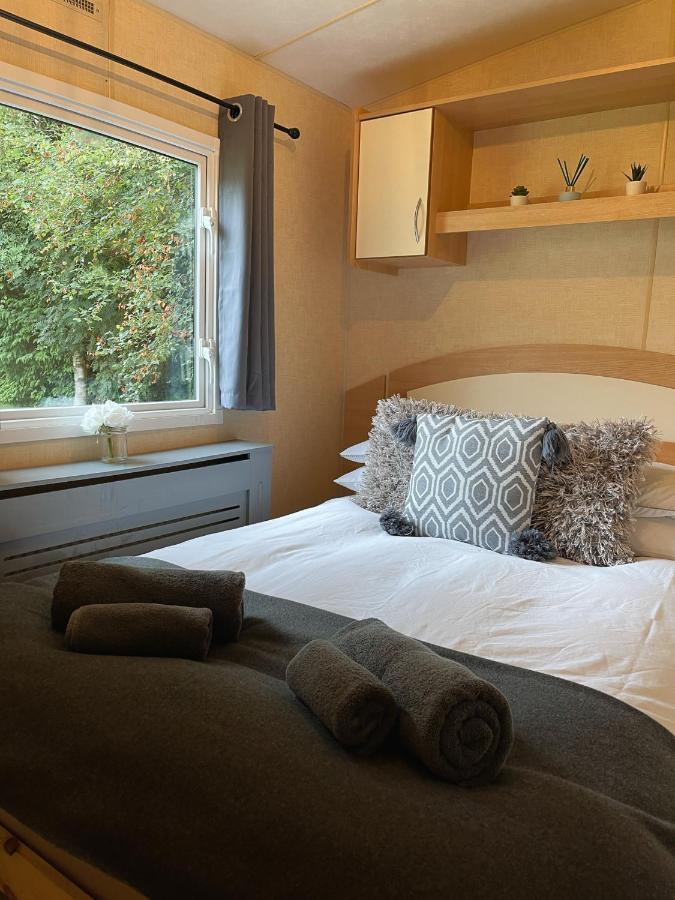 Percy Wood Lodge With Hot Tub Near Alnwick Swarland Exterior foto